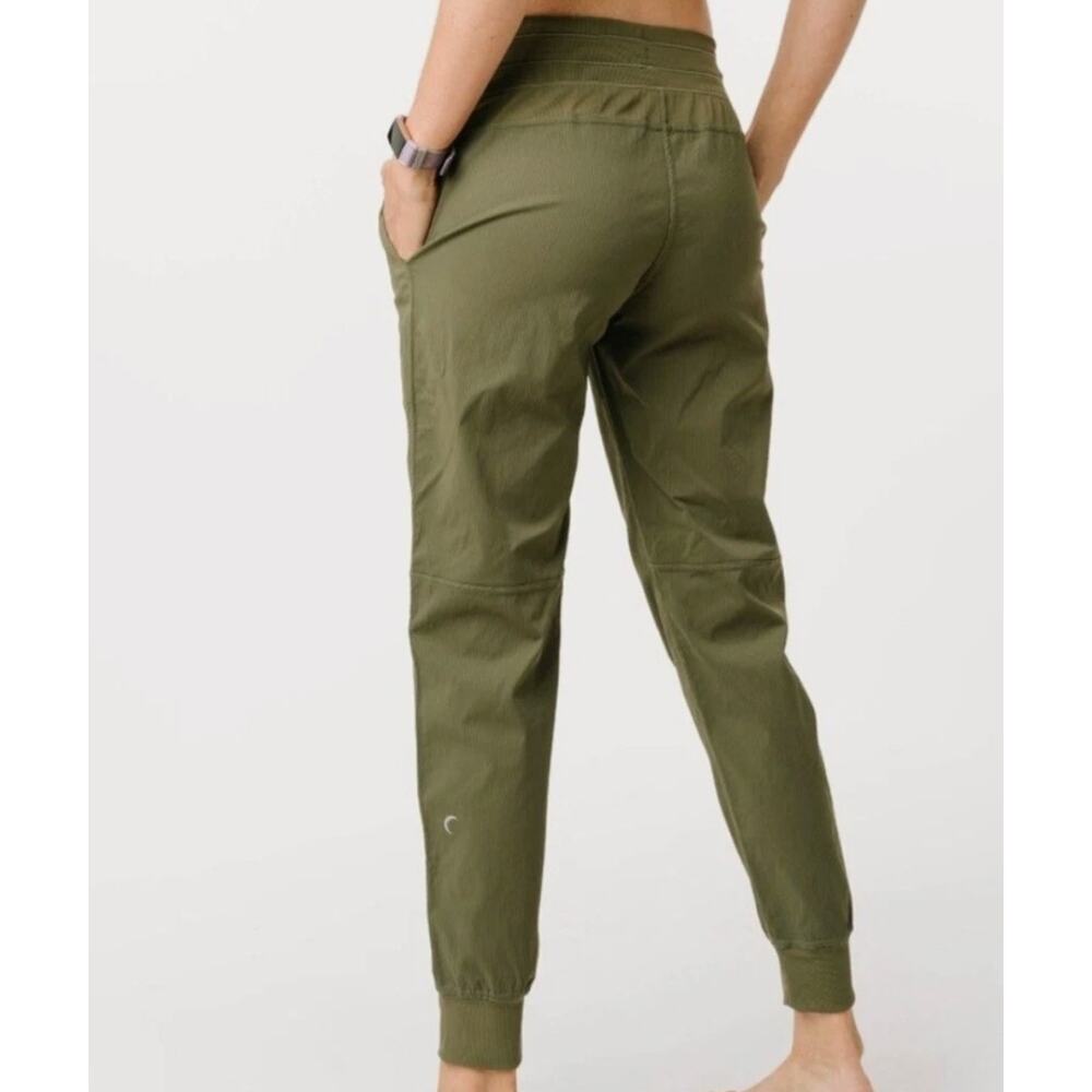 Zyia Active Olive Green Stretch Trail Jogger Pants - XL - Picture 7 of 10